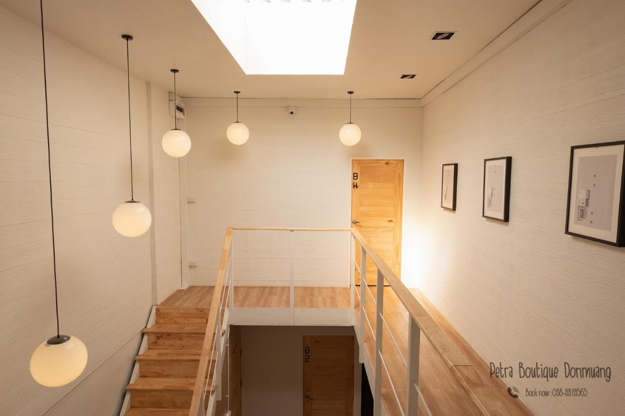 Petra Boutique Donmuang Apartment Банкок Екстериор снимка