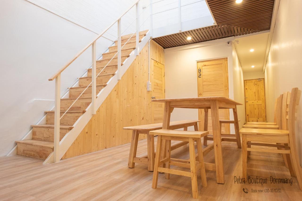 Petra Boutique Donmuang Apartment Банкок Екстериор снимка